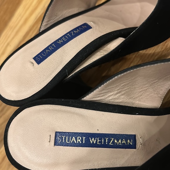 Stuart Weitzman Suede fabric in great condition Stuart Weitzman sandals in black - Picture 3 of 8